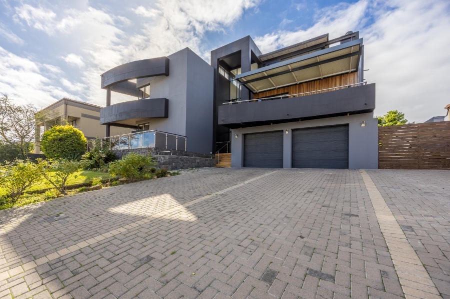 5 Bedroom Property for Sale in Deo Gracia Western Cape